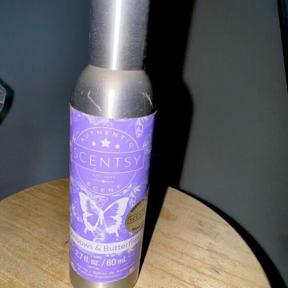 Scentsy  ROOM SPRAY ( RAINBOWS & BUTTERFLIES ) - Picture 1 of 2